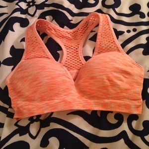 Push up sports bra