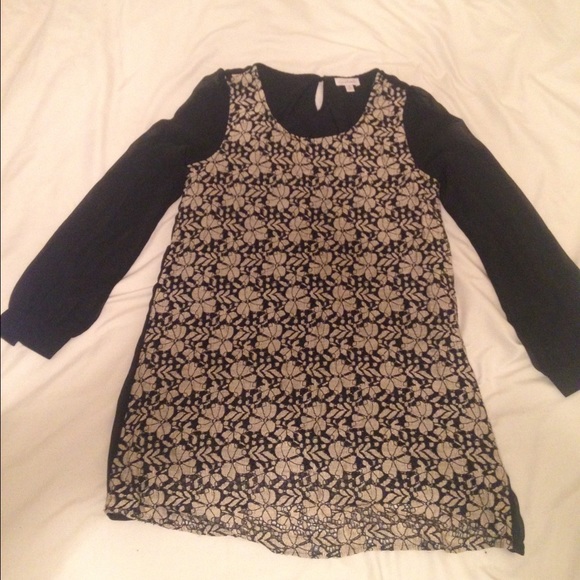 Charming Charlie floral dress /w sheer sleeves