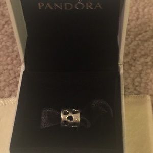 💯 Authentic Pandora Tunnel of Love Charm Retired!