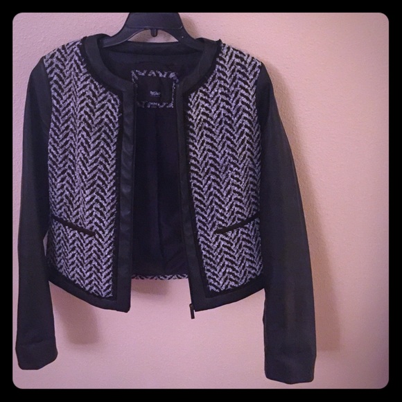 Black/white blazer