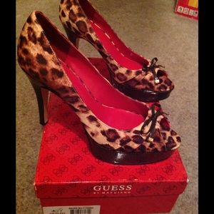 Guess Leopard heels