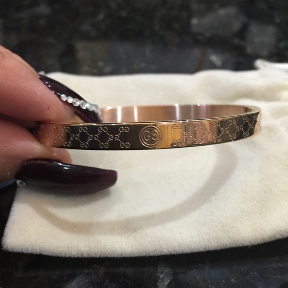 Bracelet - Picture 1 of 1