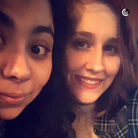 Meet your Posher, Julie - Picture 2 of 4