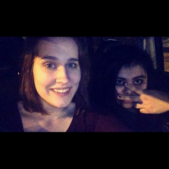 Meet your Posher, Julie - Picture 3 of 4