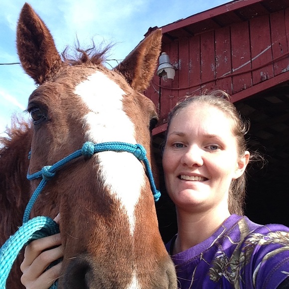 Meet your Posher, Carrie