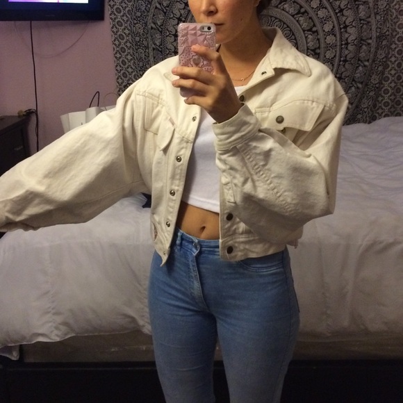 🚬VINTAGE GUESS? SOLD ON DEPOP !