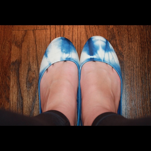tie dye flats!!!