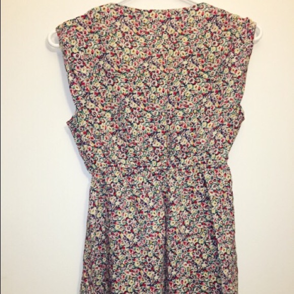 Forever 21 Floral Button Up Dress - Picture 3 of 4