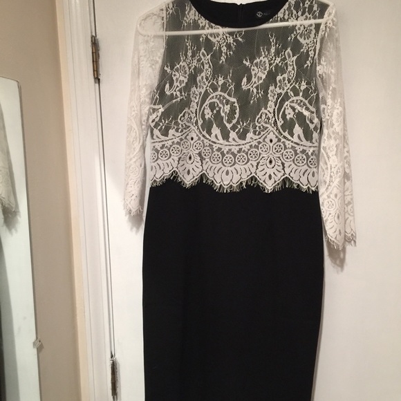 Elegant dress - Picture 1 of 1