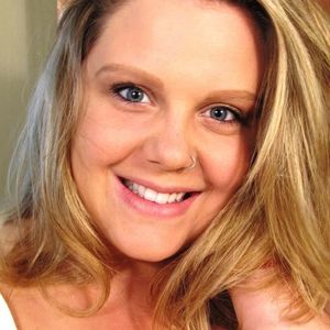 Meet your Posher, Genevieve