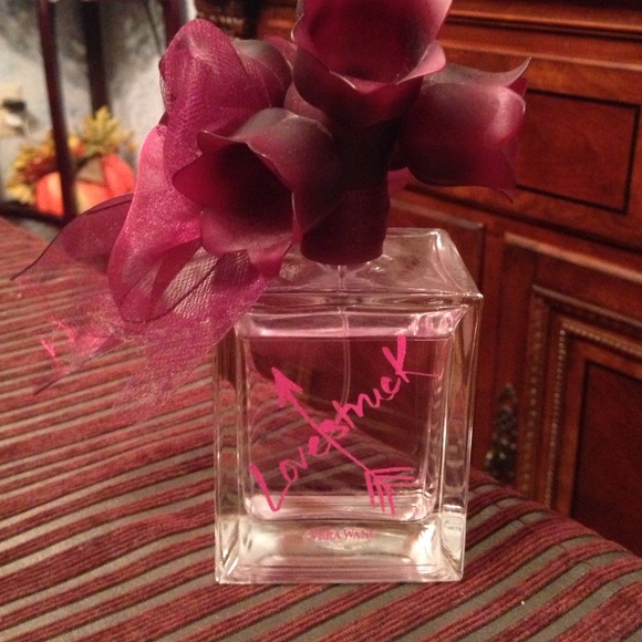 Love struck Vera Wang💘