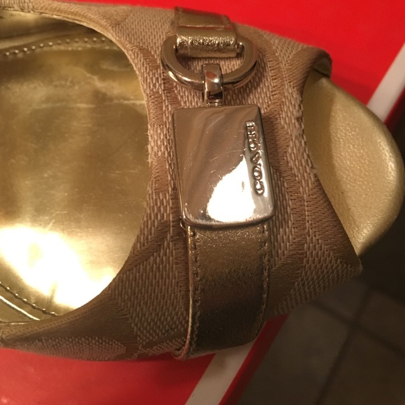 Coach Gold Wedges - Picture 4 of 4