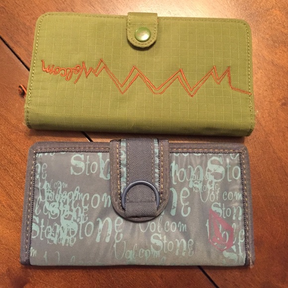 2 Volcom Women's wallets