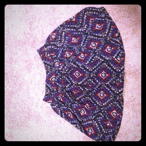 Short Aztec print skirt