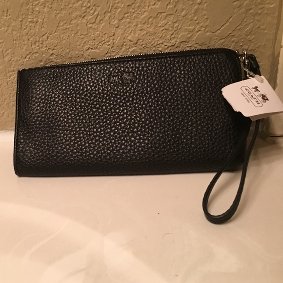 New Coach Black Pebble Grain Wallet