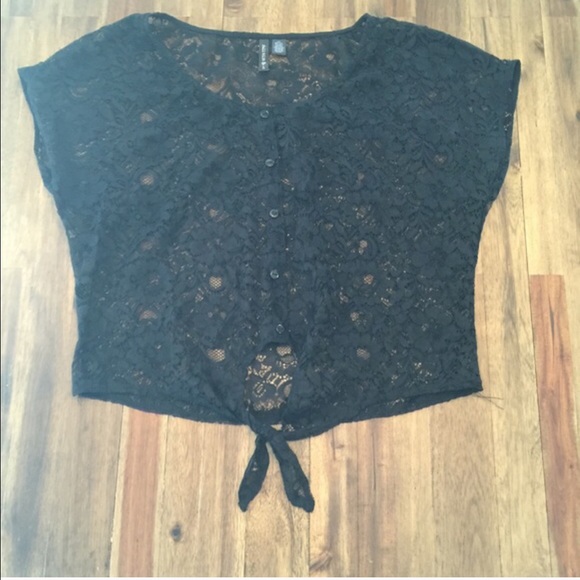 Lace button down top - Picture 2 of 2