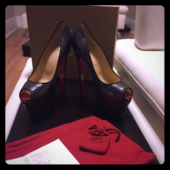 Christian Louboutin Shoes - Christian Louboutin