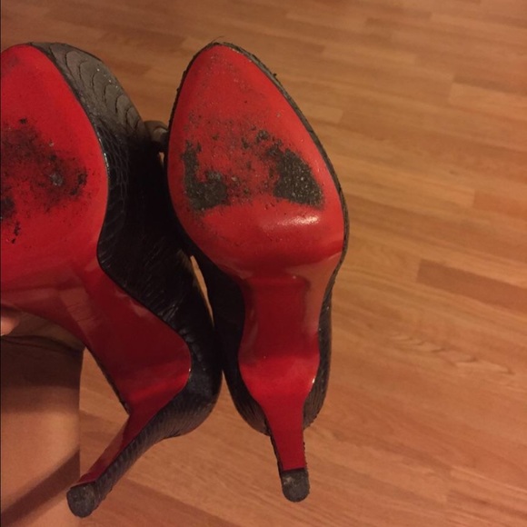 Christian Louboutin - Picture 4 of 4
