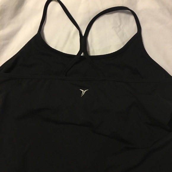 Old Navy Maternity Activewear - Workout Top - Picture 2 of 4