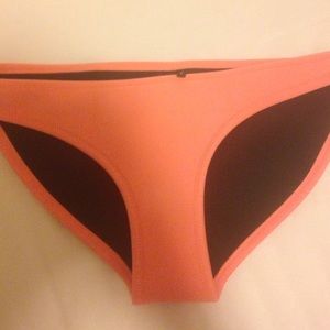 Triangle swim suit bottom