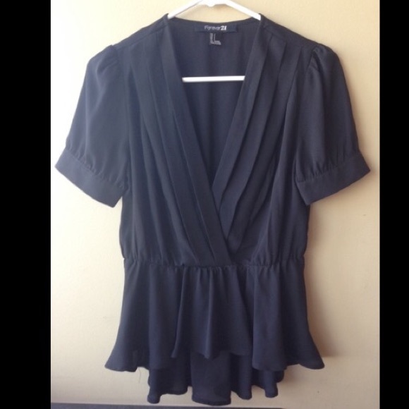 Black V-Neck Peplum Blouse Very Flattering!!❤️