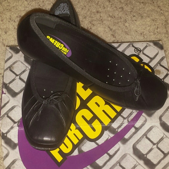 Shoes for crew .