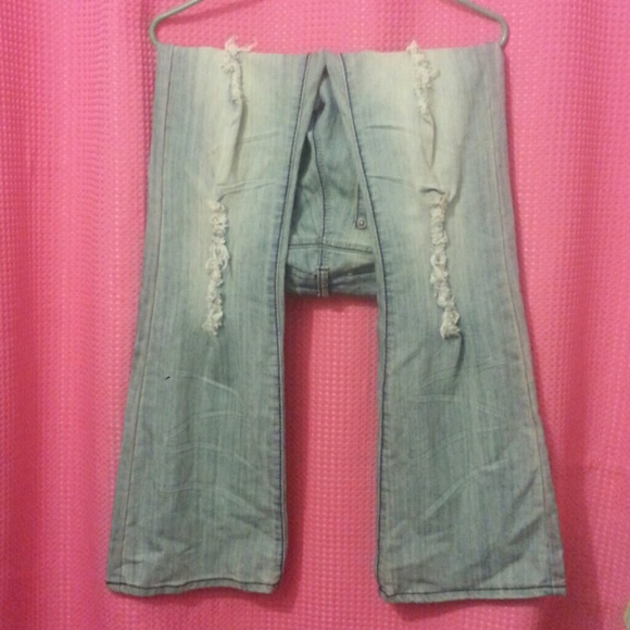 Jeans - Picture 3 of 4