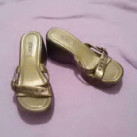 Shoes - Picture 1 of 1