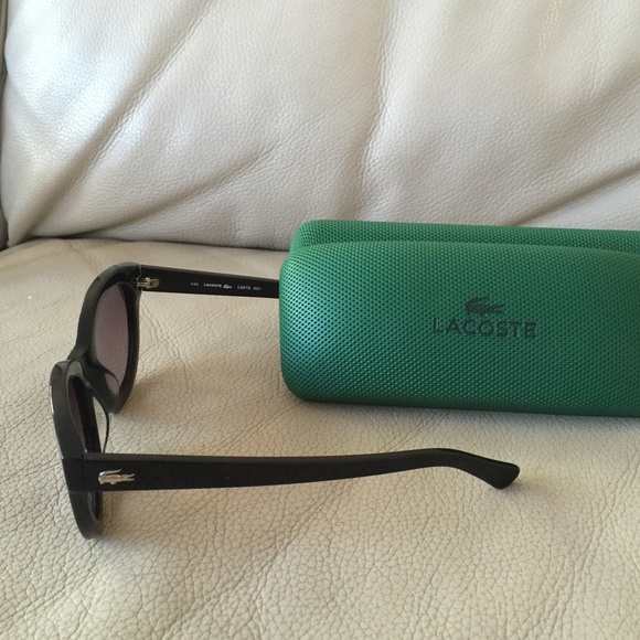 💯Lacoste sunglasses - Picture 2 of 3