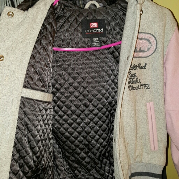 Jacker - Picture 2 of 4