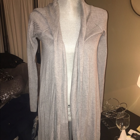 Grey sweater. Long sleeve.