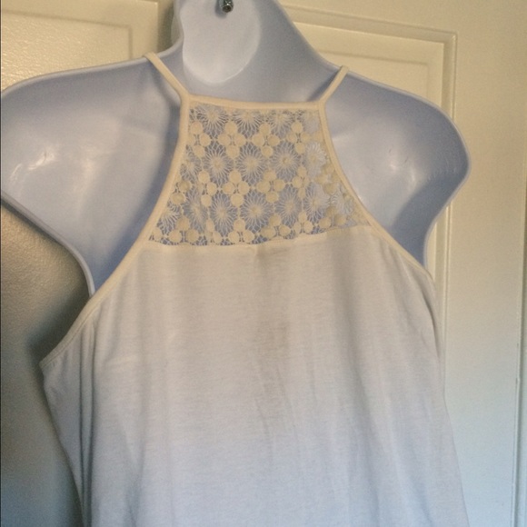 Vince Camuto Tank - Picture 3 of 4