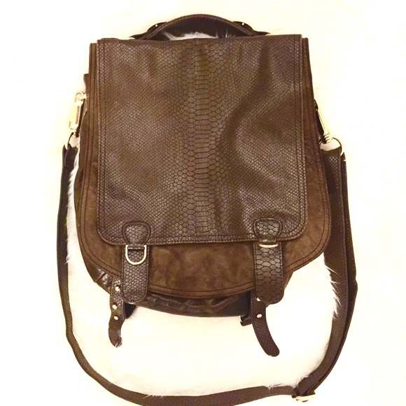 CC Skye Onie Brown Leather Cross Body Book Bag