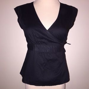 Gap wrap top