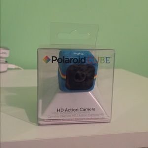 Polaroid cube