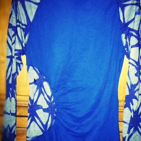 Woman's ERGE Designs long sleeve top Large - Picture 4 of 4