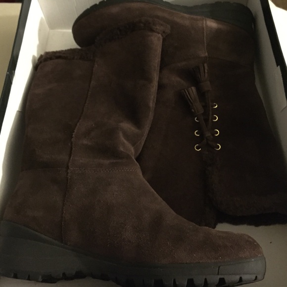 Brown boots