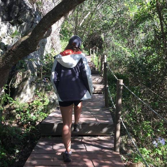 Meet your Posher, Dana - Picture 1 of 1