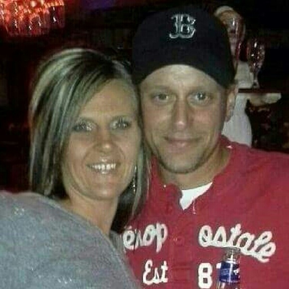 Meet your Posher, Kelly - Picture 2 of 2