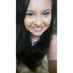 Meet your Posher, Celina