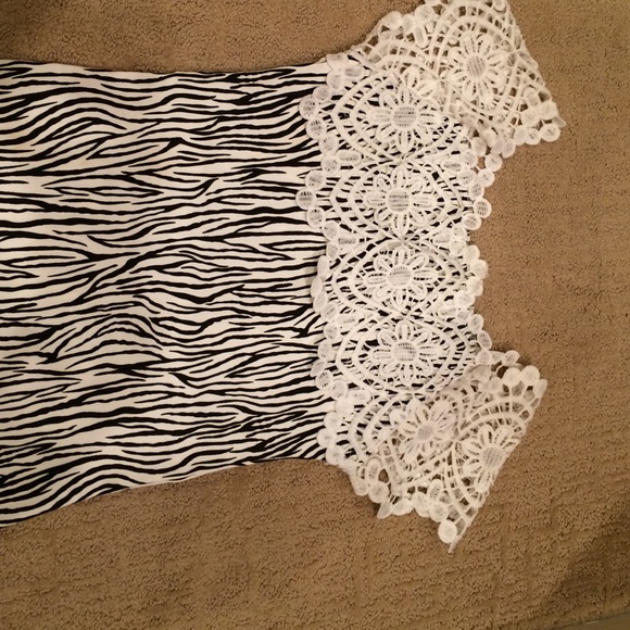 Dress - Picture 2 of 3