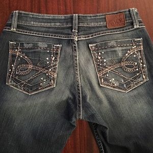 BKE Super cute skinny jeans!