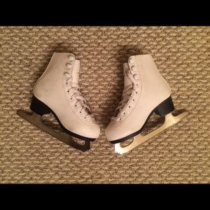 Child size 10 ice skates