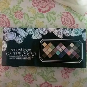 Smashbox 'On the Rocks" Eye Shadow Luxe Palette