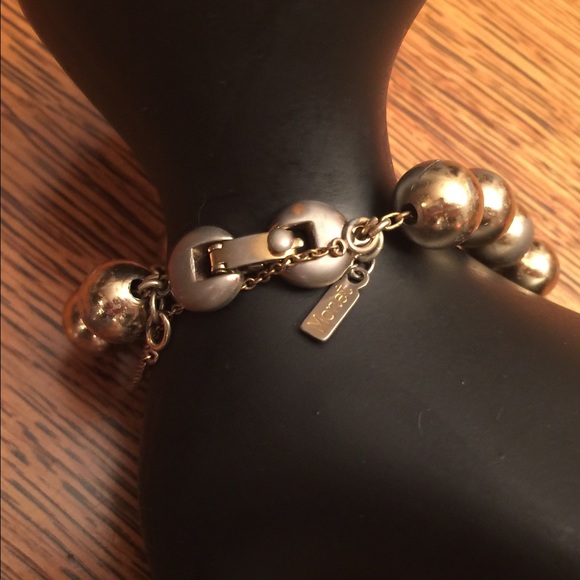 VINTAGE GOLD BRACELET W/ SAFTY COOL CLASP CHAIN - Picture 2 of 2