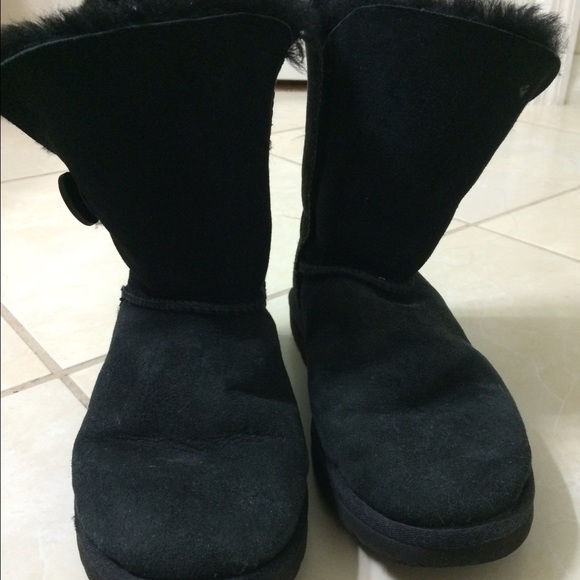 'Bailey' Button Ugg Boots 🌲✨🎁 - Picture 1 of 4