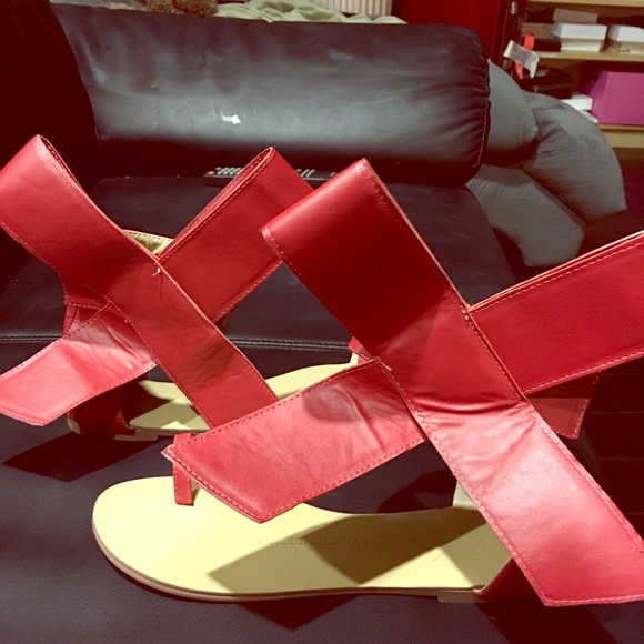 New butterfly pointed stiletto sandals