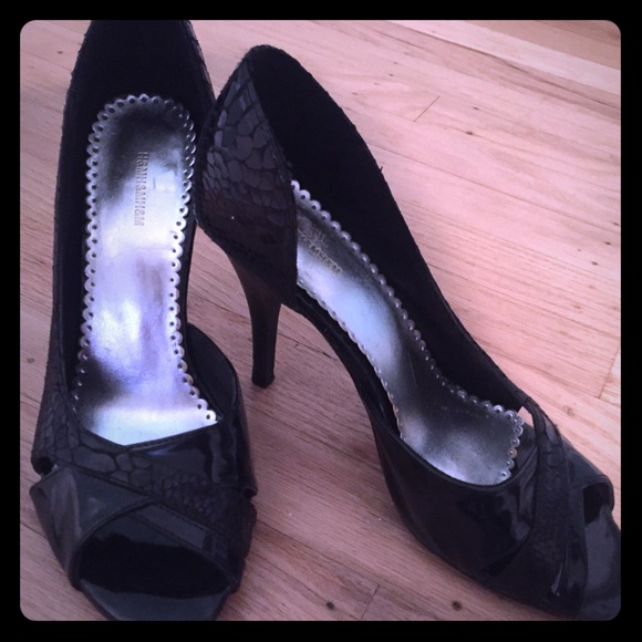 Black h&m heels with toe cutout and croc print