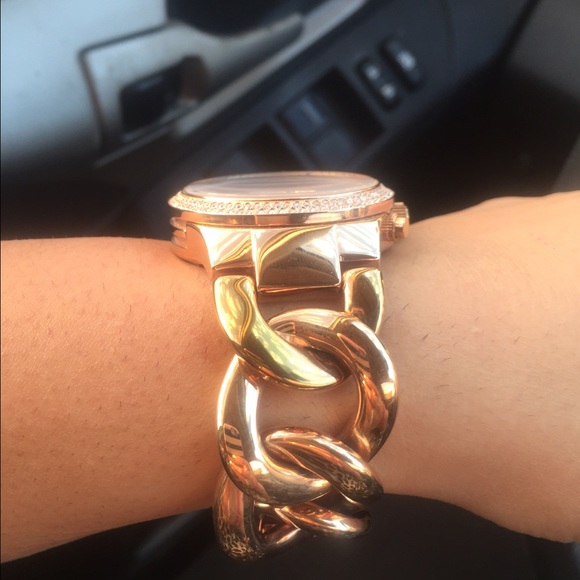 Michael Kors Watch - Picture 2 of 2