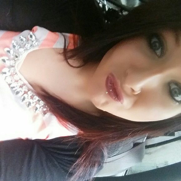 Meet your Posher, Eliza